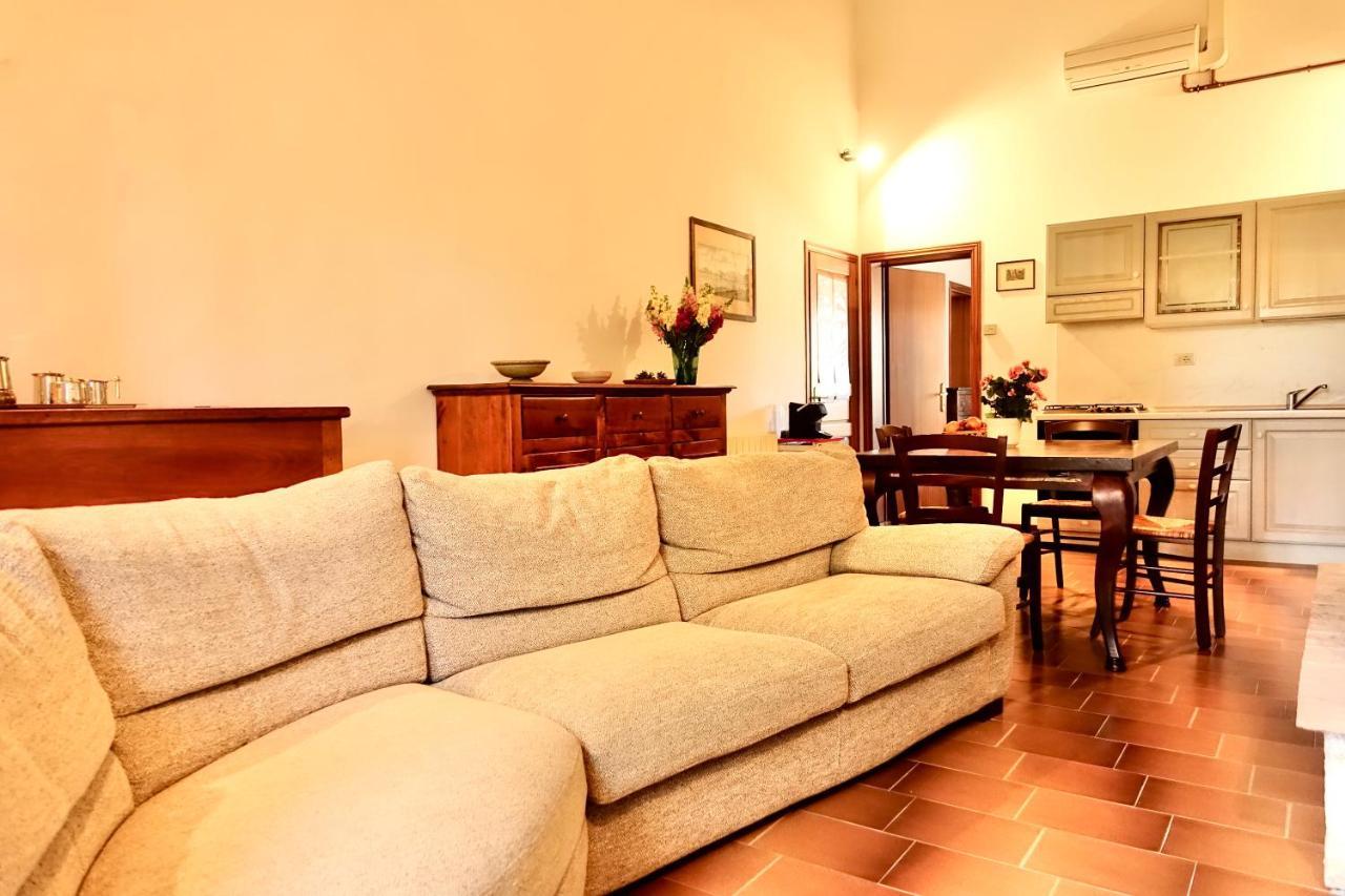 Agriturismo Montioni Совичиле Екстериор снимка