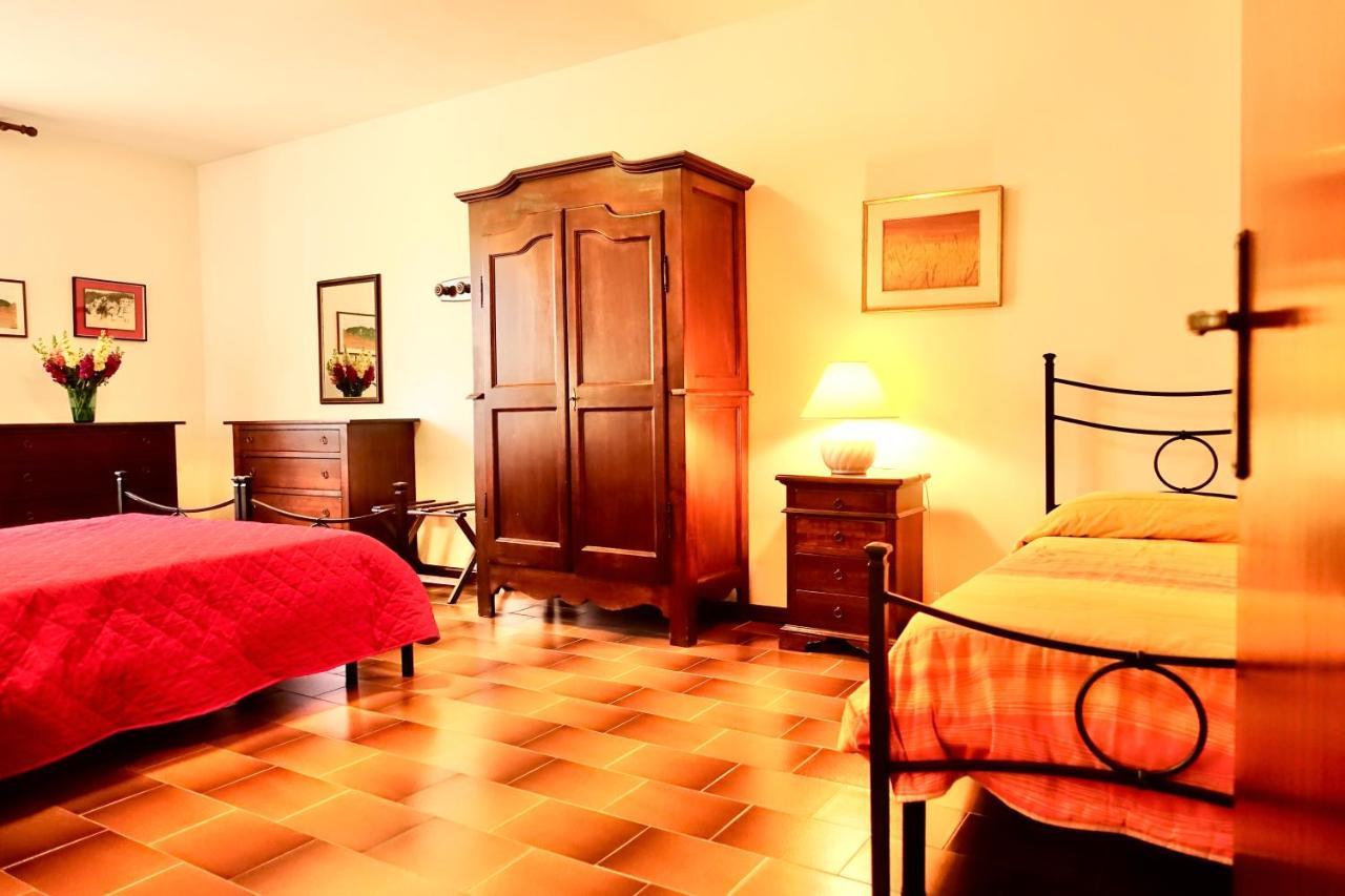 Agriturismo Montioni Совичиле Екстериор снимка