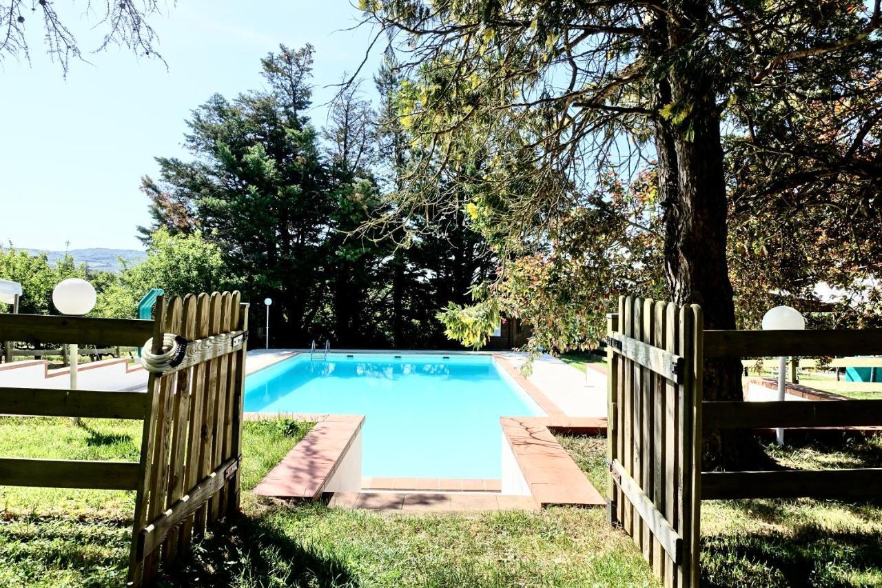 Agriturismo Montioni Совичиле Екстериор снимка