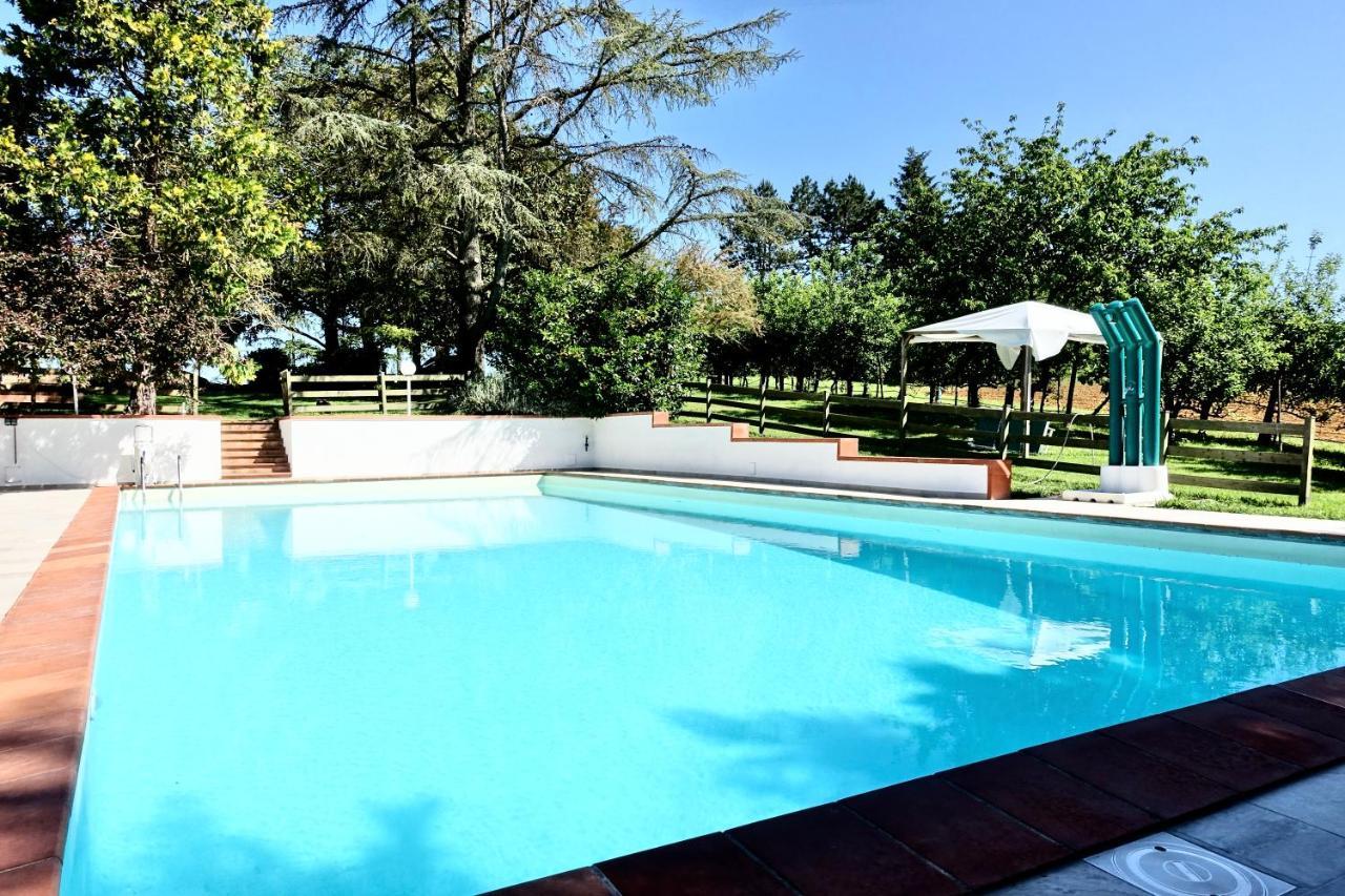 Agriturismo Montioni Совичиле Екстериор снимка