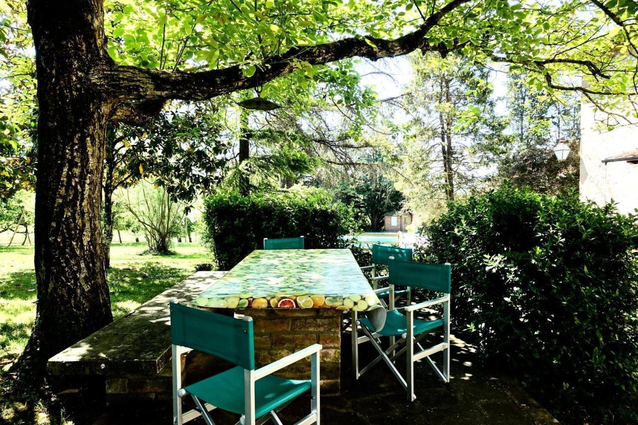 Agriturismo Montioni Совичиле Екстериор снимка